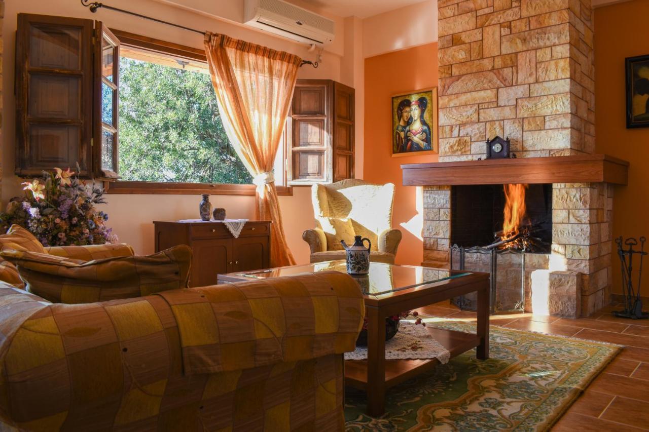 Amber Seaview Villa By The Olive Groves Kalamata Extérieur photo