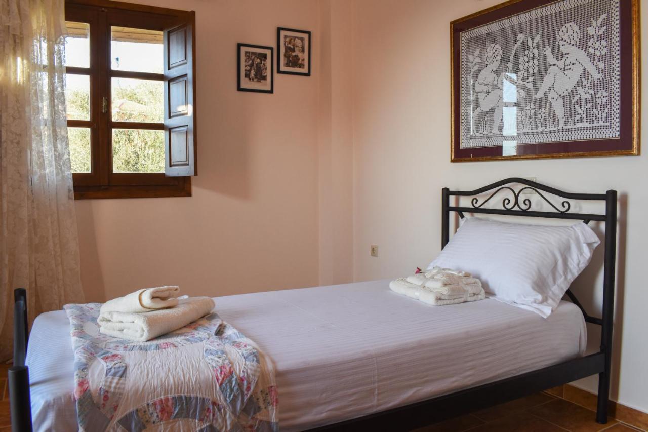 Amber Seaview Villa By The Olive Groves Kalamata Extérieur photo